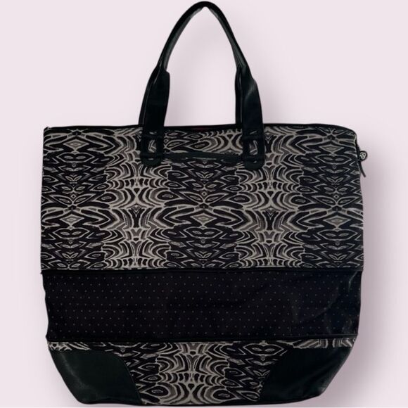 Stella & Dot Getaway Expandable Tote Bag Zebra Black White - Picture 8 of 16